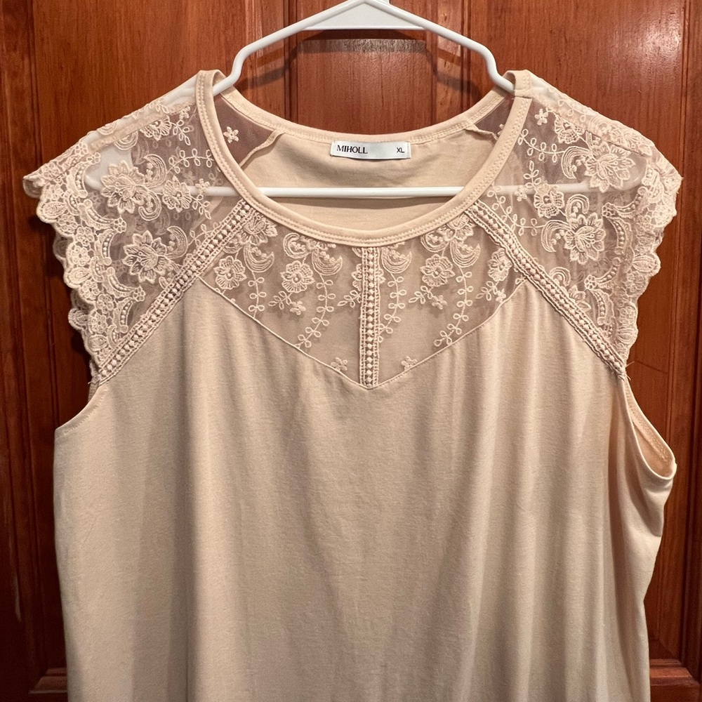 Miholl size XL, Beige color lace top shirt